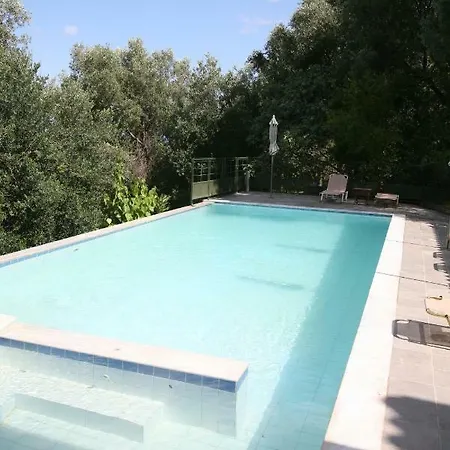 Anemoni Villa *